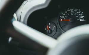 Mehaničari upozoravaju: Vožnja "na rezervi" može biti kobna po vaš automobil, ovo su rizici