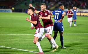 Elezi pogodio u finišu prvog dijela: Sarajevo vodi u vječitom derbiju