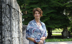 Sestra sarajevske heroine Aide: Svim srcem podržavam inicijativu da se knjige vrate Vijećnici