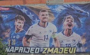 U Kozarcu postavljen bilbord sa Zmajevima: "Hvala vam! Punim srcem smo uz vas"