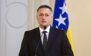 Bećirović povodom Dana bijelih traka: "Budućim generacijama moramo ostaviti jasnu poruku"