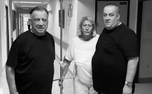 Potresna objava sina Halida Bešlića: “Moja majko, ostadoh ti ja sam”