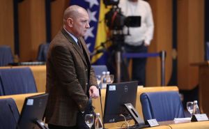 Miletić žestoko Čoviću na sjednici: "Sad ću Vam nabrojati šta ste to Vi!"