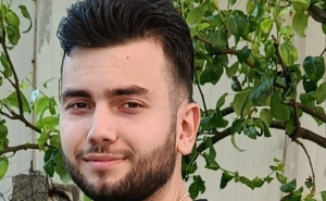 Student iz Sarajeva vodi novu bitku za život: Armanu Kaloperu potrebno 40.000 KM za liječenje