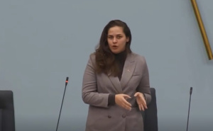 Potpredsjednici NSRS ranije bila oduzeta vozačka zbog bijesne vožnje: Poslušajte njenu izjavu