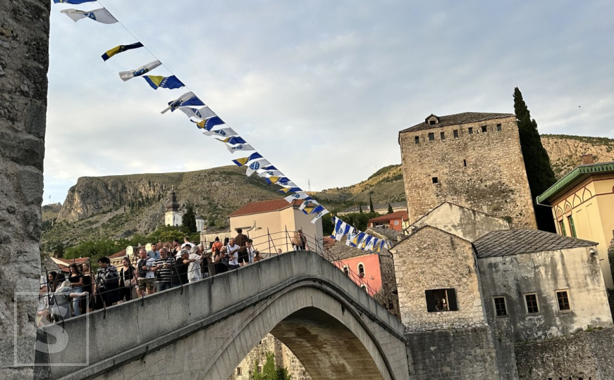 Grad na Neretvi u posebnom izdanju
(FOTO + VIDEO) #mostar #l