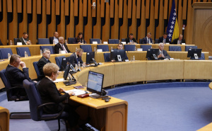 Hitna sjednica Doma naroda PSBiH: Tema plate i naknade u institucijama