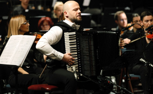 19. Majske muzičke svečanosti | U ponedjeljak u BKC-u recital akordeoniste Azmira Halilovića