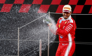 Čekanju je došao kraj: Lewis Hamilton upisao prvu pobjedu u bolidu Ferrarija