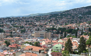 Onda gledaj, lafčino, vidiš ga: Sarajevo koje i pred kišu izgleda kao najljepša razglednica