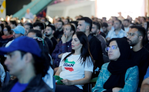 Fan zona u Teheranu: Iranci masovno pratili prvu utakmicu reprezentacije na Mundijalu