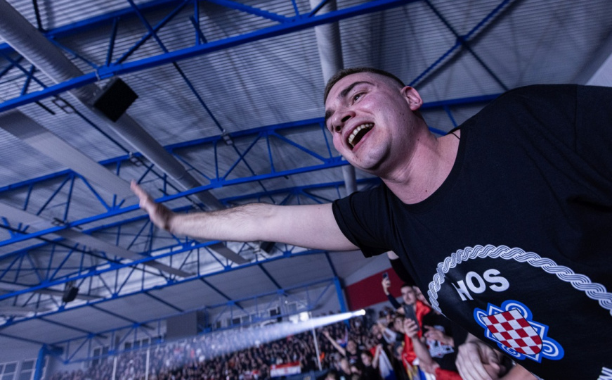 Brisel kritikuje koncert Thompsona u Š. Brijegu, hrvatski političari: "Ali, on je domoljub"