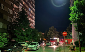 Požar u Hrasnom: Stanovnici izašli na balkone, navodno izgorila vrata lifta