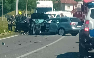Tragedija u BiH: Tri osobe poginule u stravičnoj saobraćajnoj nesreći