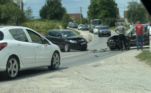 Saobraćajna nesreća kod Kiseljaka: Jedna osoba povrijeđena, formirala se velika kolona vozila