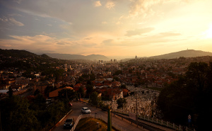 "Pada još jedna noć nad mojim gradom...": Pogledajte nestvarni "zlatni sat" u Sarajevu