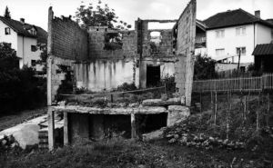 Bikavac 34 godine kasnije: Višegrad i dalje čuva tišinu "žive lomače"