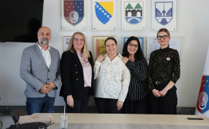 Dobra vijest iz Novog Sarajeva: Povećana naknada za porodice s troje i više djece