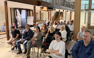 U Brusa bezistanu predstavljena značajna djela: Mozaik hercegovačke baštine u srcu Sarajeva