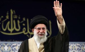 Teheran pod posebnim mjerama sigurnosti: Počele ceremonije sahrane Alija Khameneija