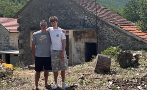 Priča iz BiH koja dira cijeli region: Rođeni u Australiji, ali grade kuću u Hercegovini