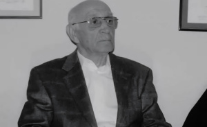 Denis Bećirović se oprostio od Hasana Efendića: "BiH je izgubila velikog patriotu"