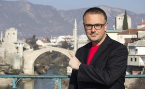 Muškarac iz Mostara osuđen na 6 mjeseci zatvora zbog prijetnji Sanelu Kajanu
