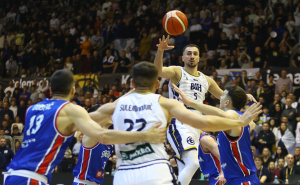 Osiguran TV prijenos: Gdje gledati duel košarkaša Srbije i BiH?