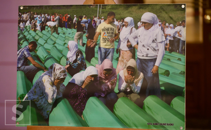 Trajni dokaz genocida: U Sarajevu promovisana fotomonografija Ahmeta Bajrića Blicka