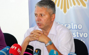 Ministar unutrašnjih poslova BPK: "Oduzimanje zastava BiH u RS je neutemeljeno, ne plaćajte kazne"