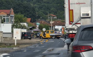 Teška nesreća kod Gračanice: Ima povrijeđenih, saobraćaj u potpunosti obustavljen