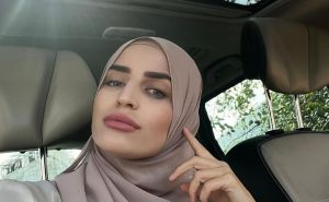 Mahira Hajdarpašić opisala detalje napada na njenog sina: "Petorica su ih pretukli zbog patika"