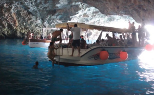Incident na Jadranu: Turistkinja teško povrijeđena, propeler glisera joj zahvatio noge
