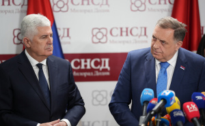 Dragan Bursać: Do kada će Srbi i Hrvati u BiH biti dobrovoljni, slijepi taoci Dodika i Čovića?