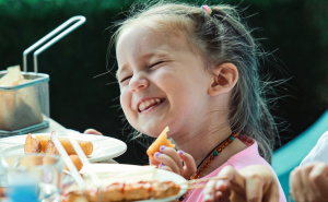 Kad život zaboli, oni otvore frižider: Tri horoskopska znaka koja utjehu pronalaze u hrani