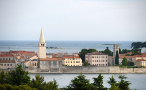 Fotografija praznog Poreča pokrenula lavinu komentara: Jesu li turisti okrenuli leđa Jadranu?