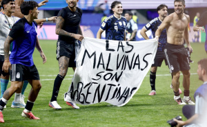 FIFA pokrenula istragu protiv Argentine: Britanci poručuju 'dalje ruke' od Falklandskih ostrva