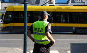 MUP KS se oglasio o hapšenju huligana iz tramvaja koji su napali sina Mahire Hajdarpašić
