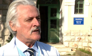 Penzionisani doktor Sarajeva osvojio srca mještana otoka na Jadranu: "Kad god me trebate, dođite"