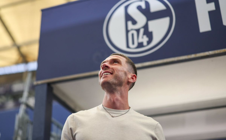 Napadač iz Fiorentine stigao u Schalke i odmah pitao: "Tu sam, Džeko, gdje si ti?"