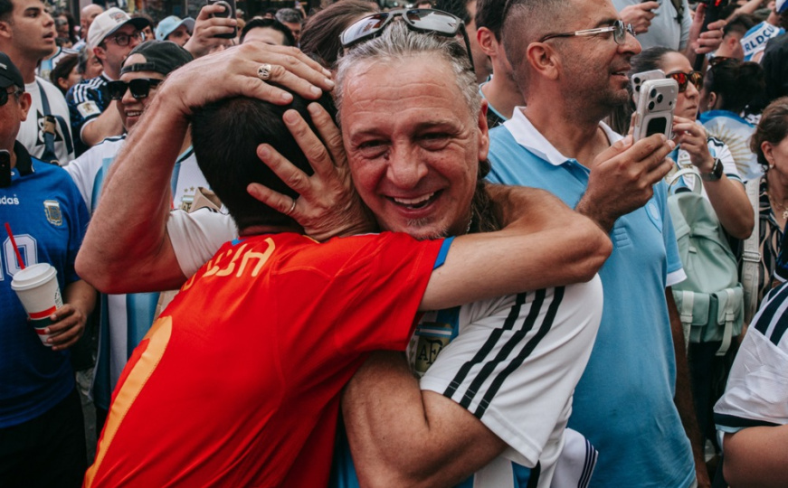 Atmosfera uoči velikog finala između Španije i Argentine dostiže vrhunac