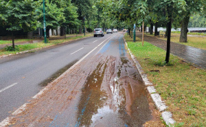 Upozorenje za bicikliste i romobiliste u Sarajevu: "Traka na Vilsonovom je izuzetno klizava"