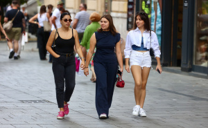 Sunčana srijeda u Sarajevu: Prošetajte s nama ulicama glavnog grada