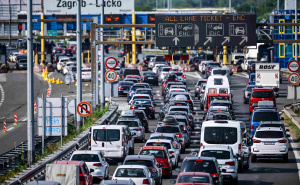Putujtete kroz Hrvatsku? Pred Zagrebom se stvorila kolona od tri kilometra