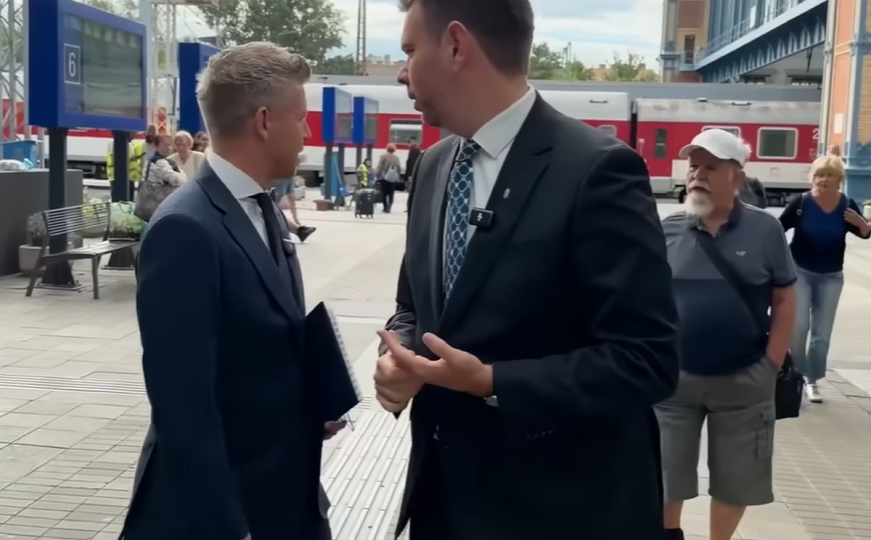 Pogledajte reakciju mađarskog premijera: Muškarac pljunuo Petera Magyara na ulici