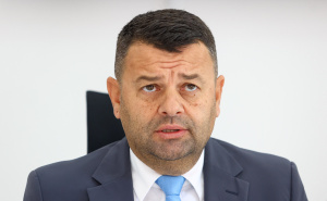 Hurtić poručio Kordiću: "Pazite da lahko ne upadnete u zaleđe, moglo bi vam ući sprijeda ili sazada"
