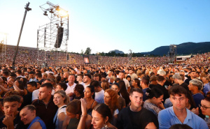 Prvi kadrovi sa stadiona Koševo uoči koncerta Dine Merlina