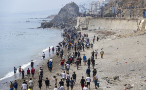 Plaže pod opsadom, migranti ne odustaju: Dramatične scene u gradu nadomak Seute