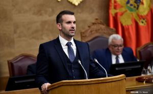 Premijer Crne Gore poručio: "EU na našoj teritoriji neće graditi prihvatne centre za migrante"