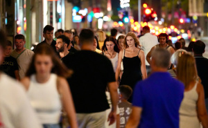 Kad temperature padnu, grad se budi: Sarajevske ulice ispunjene šetačima i dobrom atmosferom